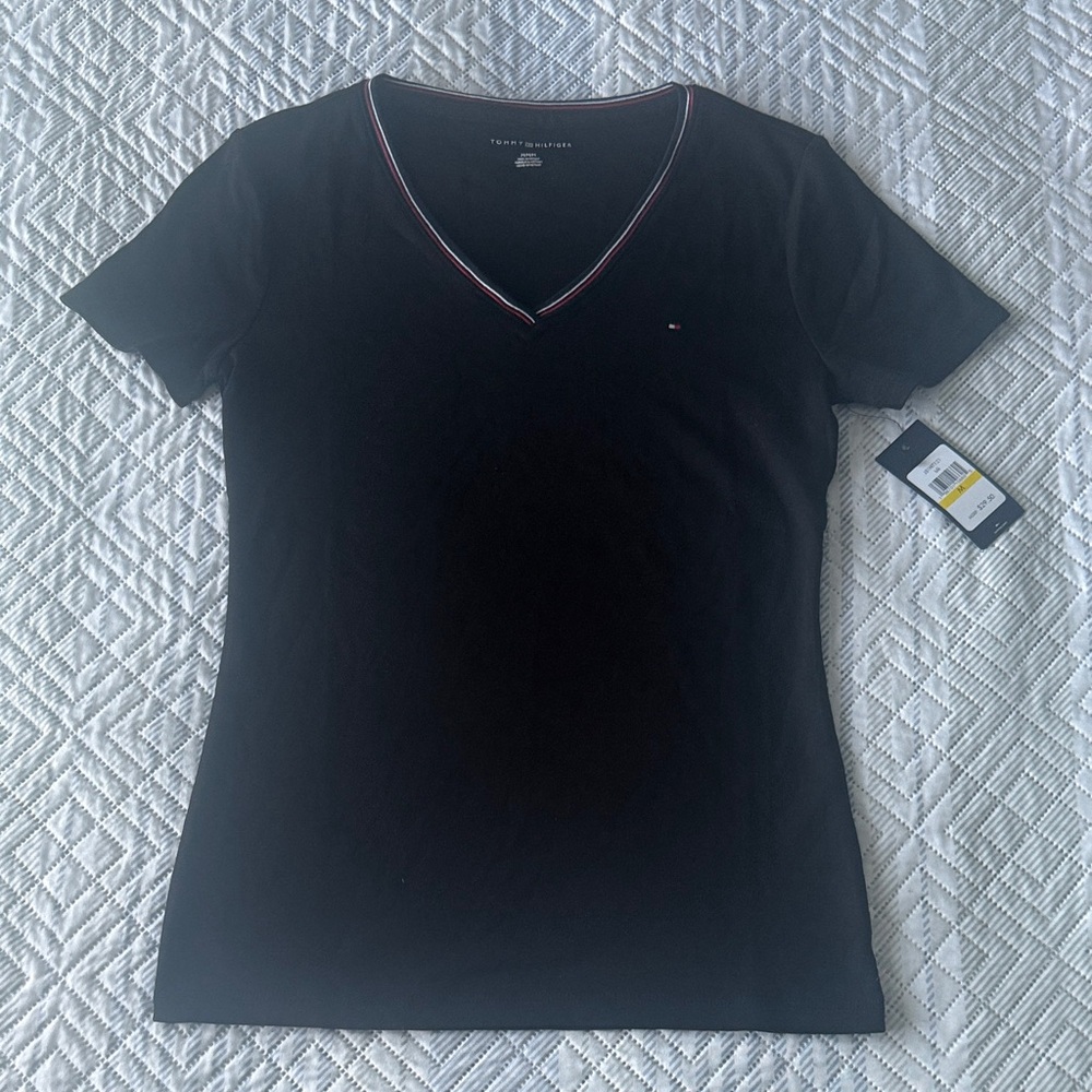 Tommy Hilfiger Women's Black V-Neck Tee
